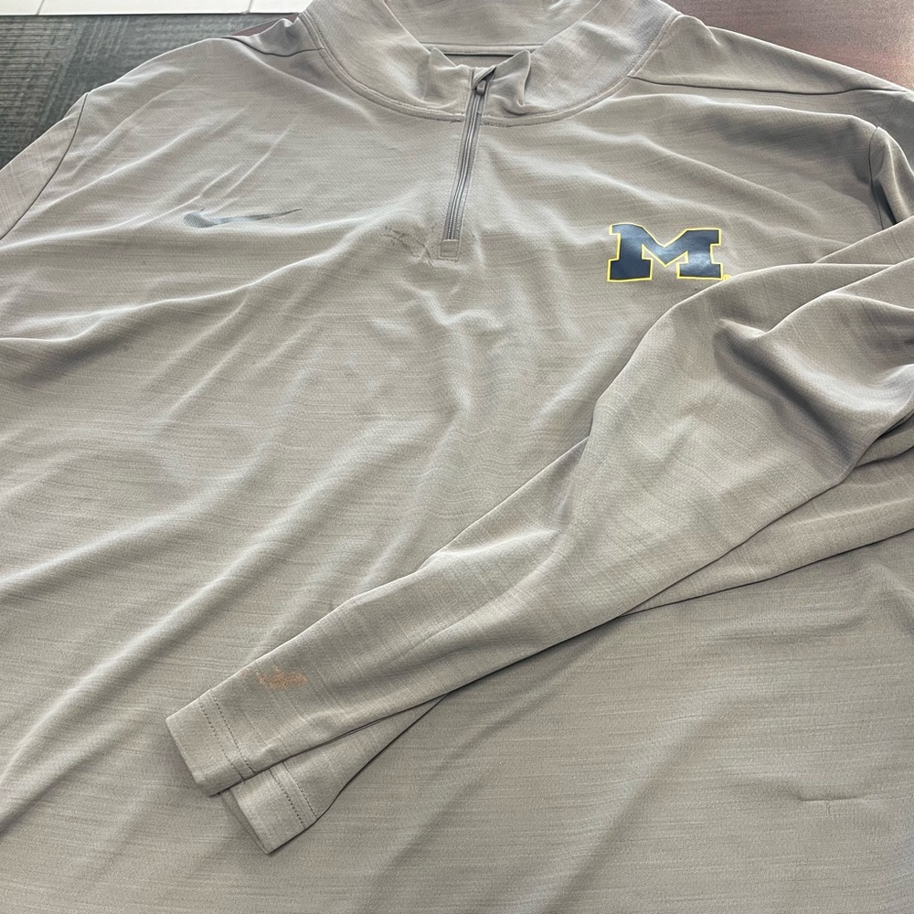 Nike Gray Performance Quarter-Zip Sweatshirt - image 4